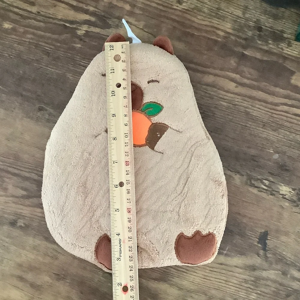 hand towel， cute capybara